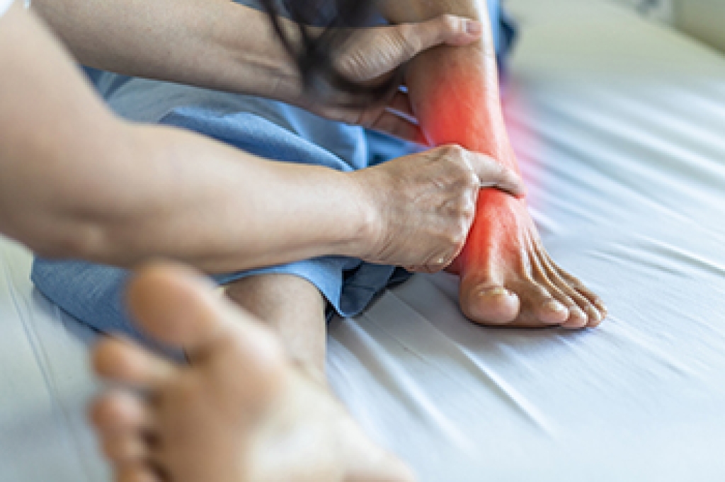Causes of Pain in Front of the Ankle